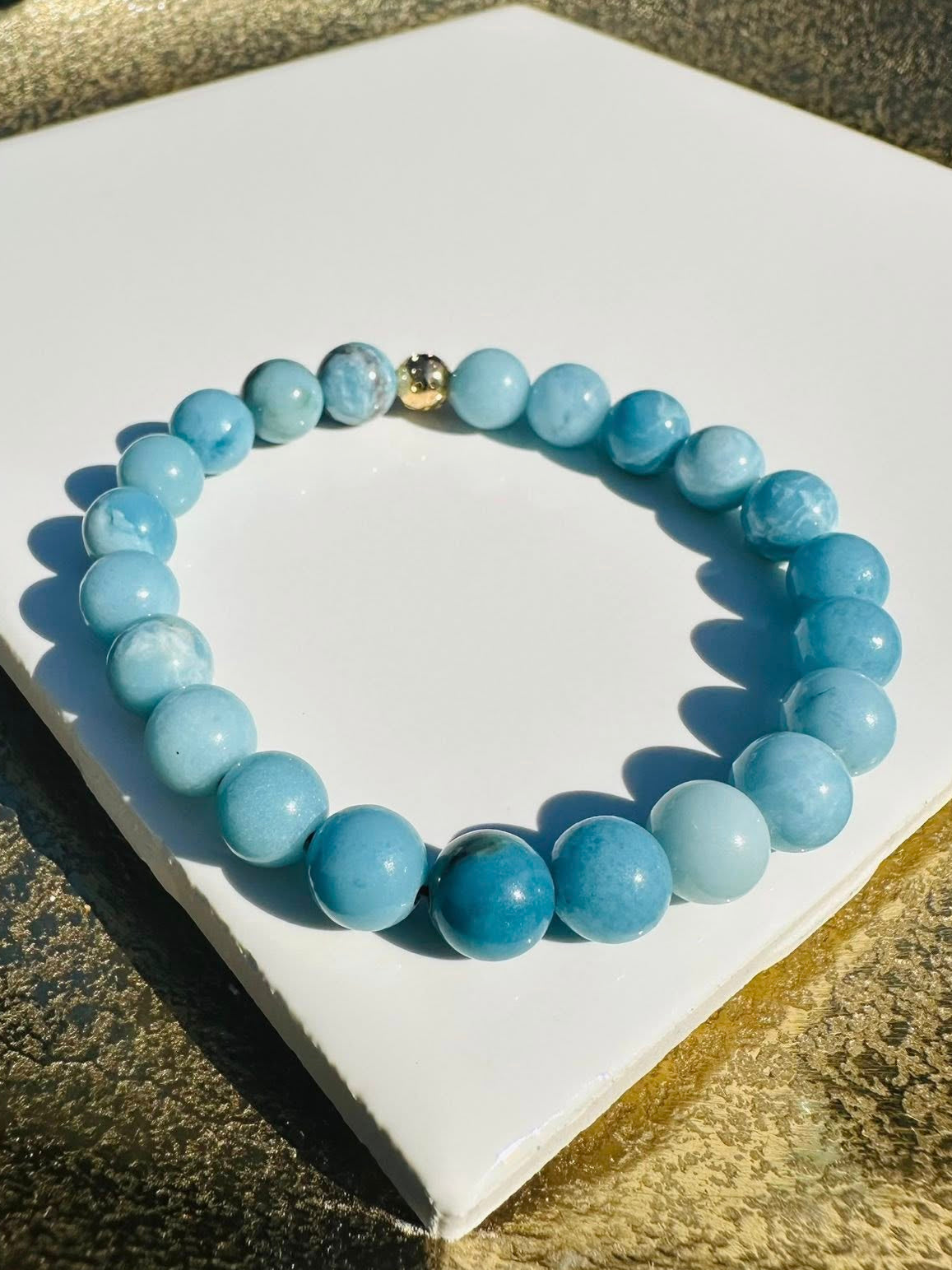 Larimar with gold spacer 8mm – Mysuvelas
